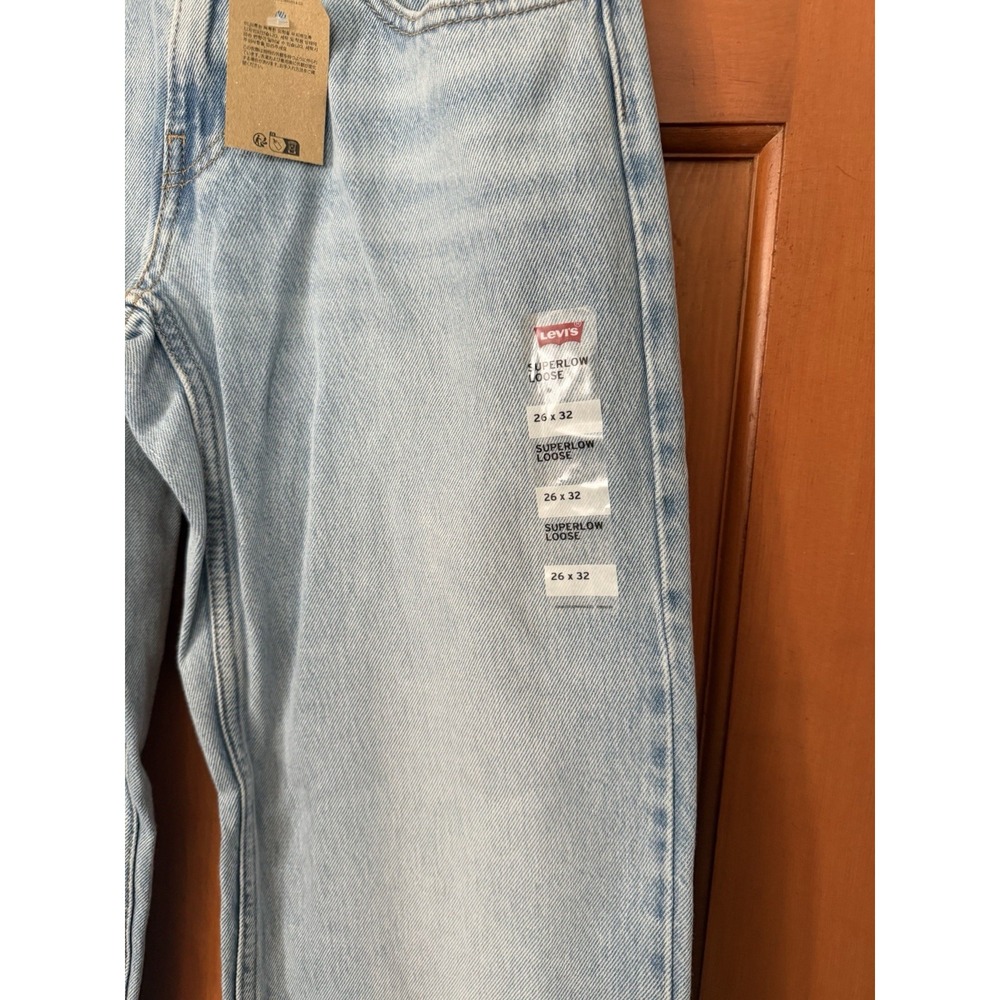 Women's Levi's Superlow Loose Straight Leg Jeans Light Blue Wash 26 X 32 NWT - Picture 4 of 11